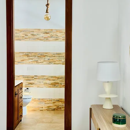 Canaryislandshost I White *