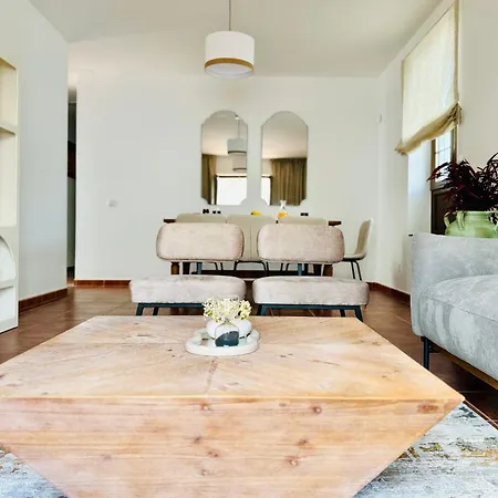 Canaryislandshost I White