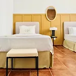 Вилла Canaryislandshost I White *