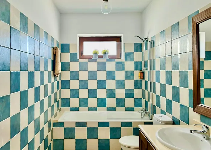 Canaryislandshost I White