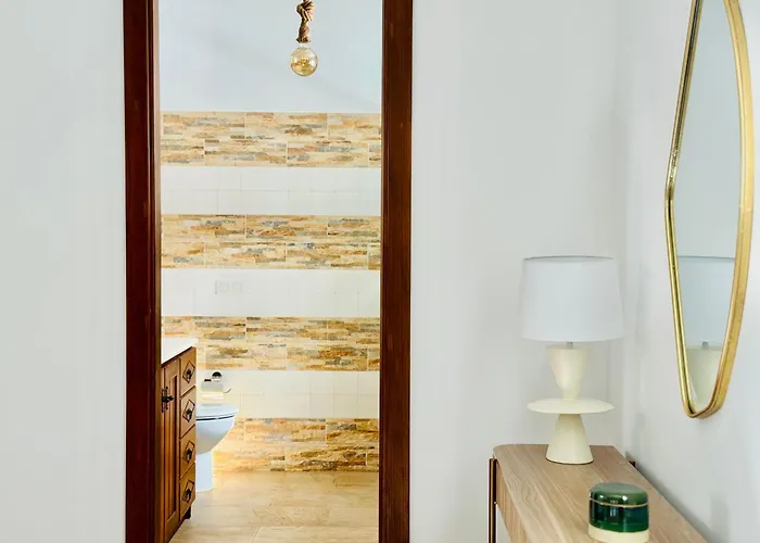 Canaryislandshost I White *